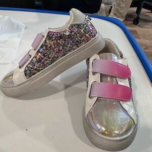 Steve Madden Rize Sequin Low Top. Size 10